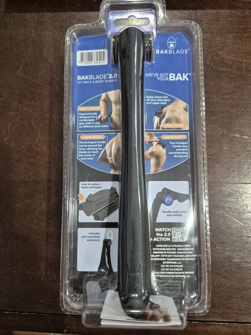 2.0 Men's Do-It-Yourself Back & Body Shaver - Black with Blue Accents